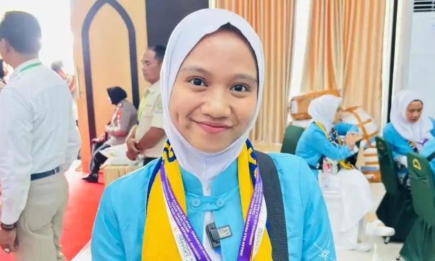 Husnul Dari Makassar Jadi Jemaah Haji Termuda Dampingi Ibu