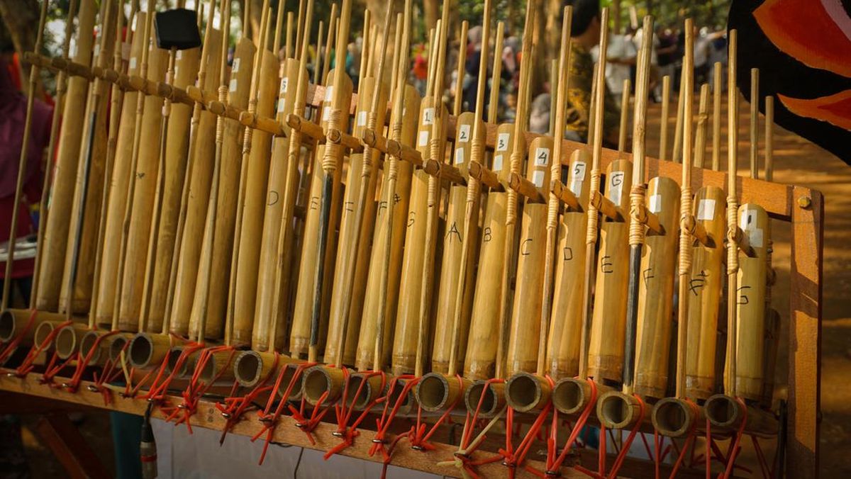 Sejarah Angklung