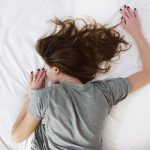 Bikin Pikiran Ruwet! 3 Kebiasaan Buruk Ini Bisa Picu Depresi