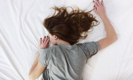 Bikin Pikiran Ruwet! 3 Kebiasaan Buruk Ini Bisa Picu Depresi