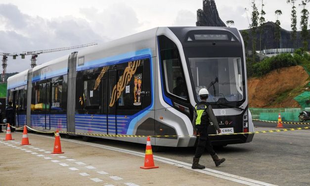 Transportasi Untuk Travel Menentukan Pilihan Nyaman Dan Efisien